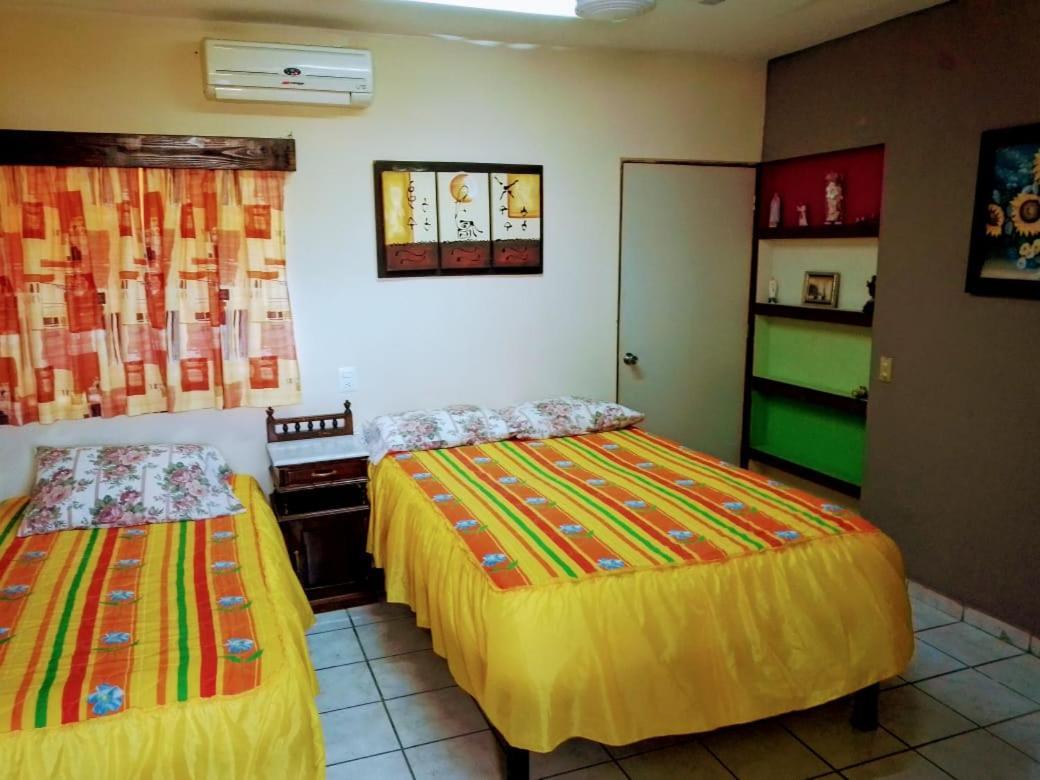 Apartamentos Osuna 마사틀란 외부 사진